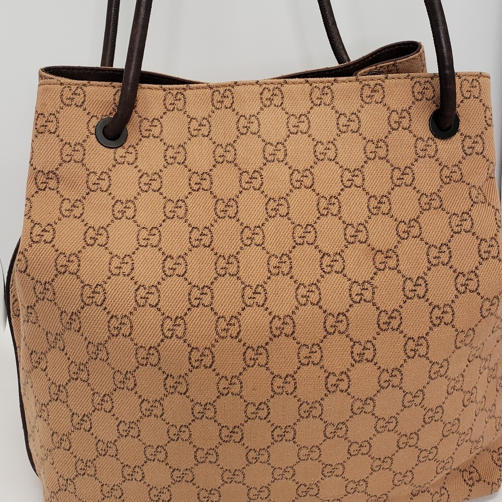 Gucci Shoulder Bag